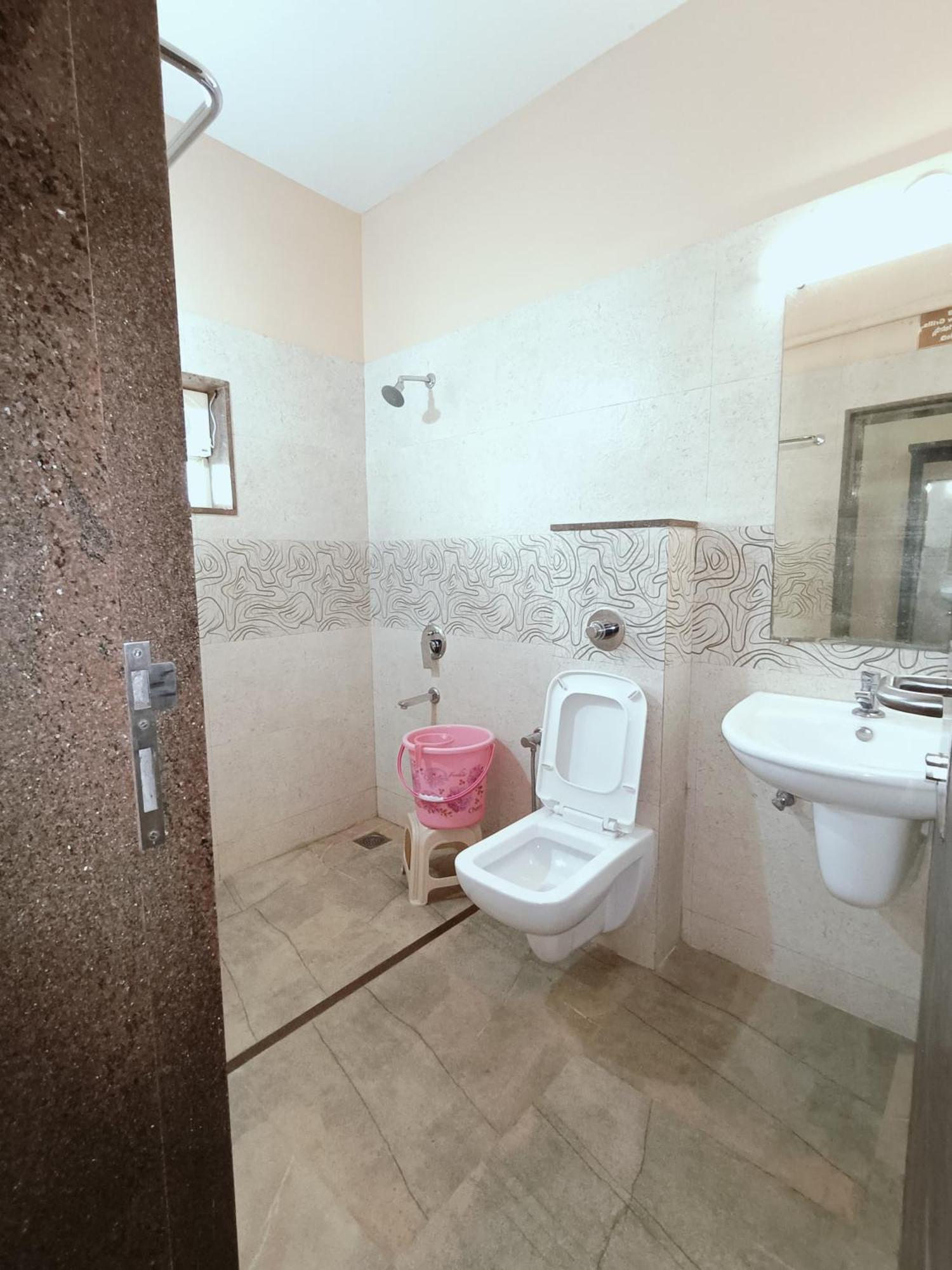 Hotel Mayura Residency Subrahmanya Exterior photo